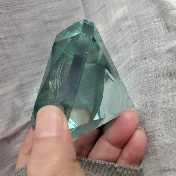 Oleg Cassini Other - 💎 Oleg Cassini Green Paper Weight GS765